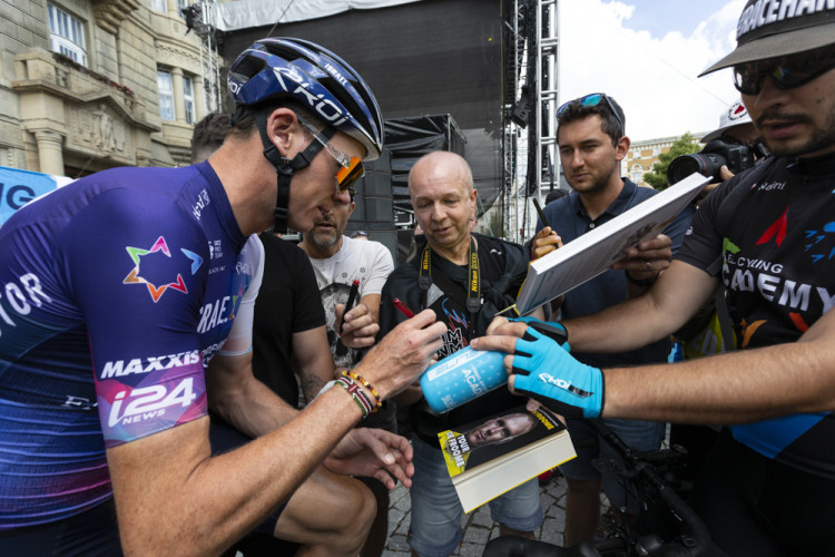 FOTOGALERIE: První etapa Czech Tour 2023 přilákala spoustu fanoušků