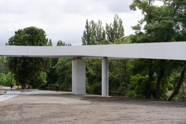 FOTOGALERIE: Štvanická lávka je konečně otevřená, končí přívoz