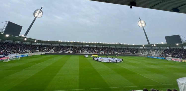 GALERIE: Hradec Králové zažil první fotbalový zápas v nové aréně.