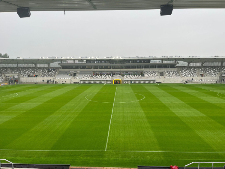 GALERIE: Hradec Králové zažil první fotbalový zápas v nové aréně.