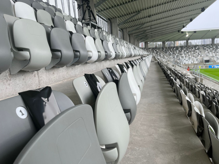 GALERIE: Hradec Králové zažil první fotbalový zápas v nové aréně.