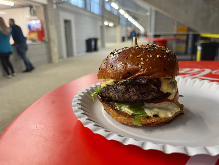 GALERIE: Hradec Králové zažil první fotbalový zápas v nové aréně.