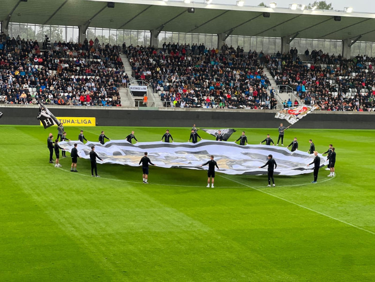 GALERIE: Hradec Králové zažil první fotbalový zápas v nové aréně.