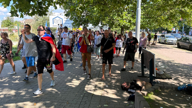 FOTOGALERIE: Protestní pochod proti Ukrajincům prošel Plzní