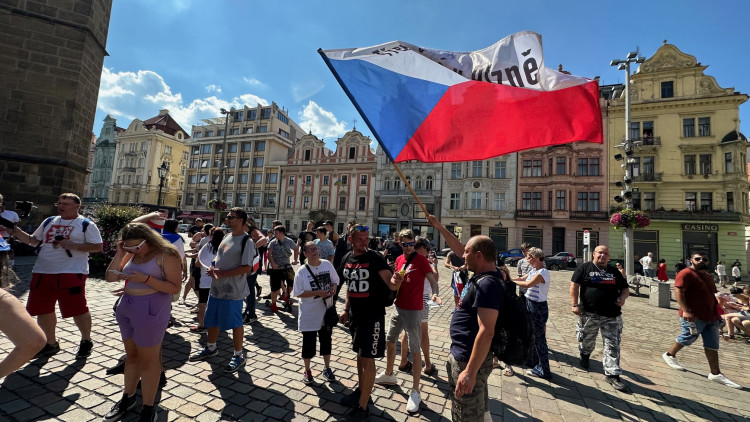 FOTOGALERIE: Protestní pochod proti Ukrajincům prošel Plzní