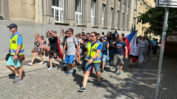 FOTOGALERIE: Protestní pochod proti Ukrajincům prošel Plzní