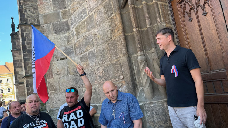 FOTOGALERIE: Protestní pochod proti Ukrajincům prošel Plzní