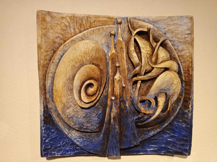 FOTOGALERIE: Výstava dřevěných plastik Miroslava Srostlíka je ve Špalíčku