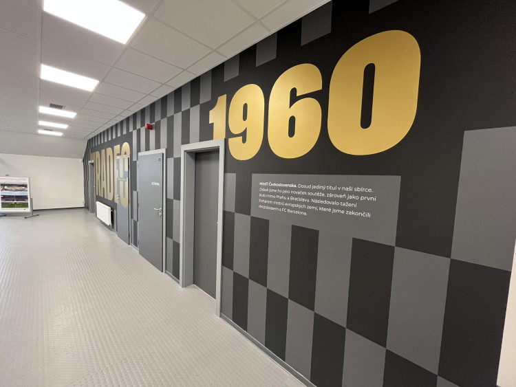 GALERIE: Otevření nového fotbalového stadionu v Hradci Králové