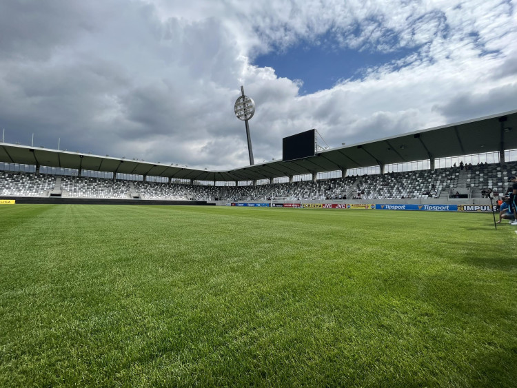 GALERIE: Otevření nového fotbalového stadionu v Hradci Králové