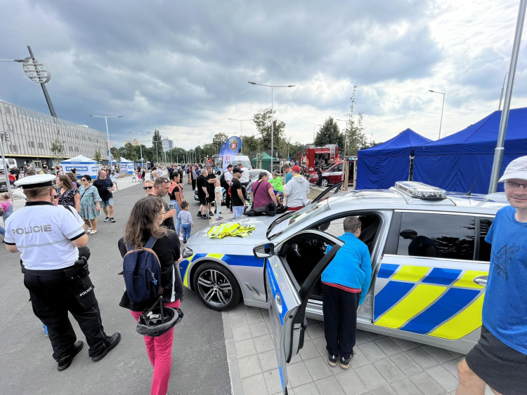 GALERIE: Otevření nového fotbalového stadionu v Hradci Králové