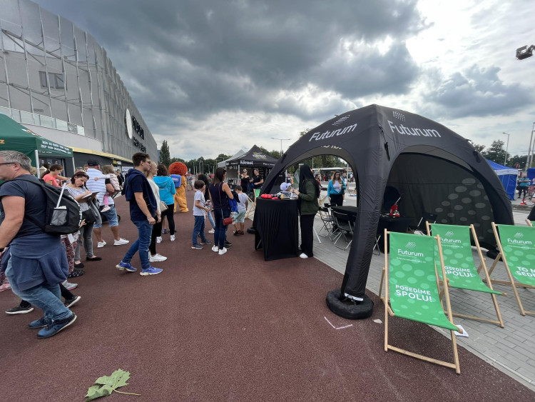 GALERIE: Otevření nového fotbalového stadionu v Hradci Králové