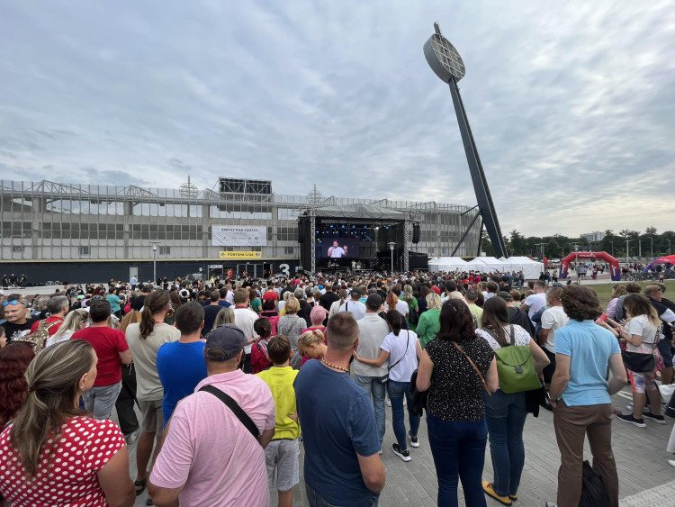GALERIE: Otevření nového fotbalového stadionu v Hradci Králové