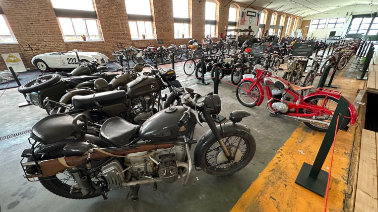 FOTOGALERIE: Depo Moto Art muzeum