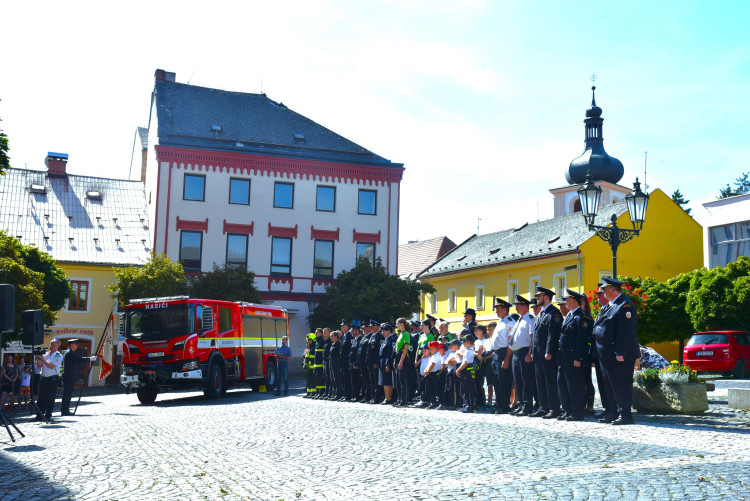 Zařazení nové cisterny SDH Český Dub