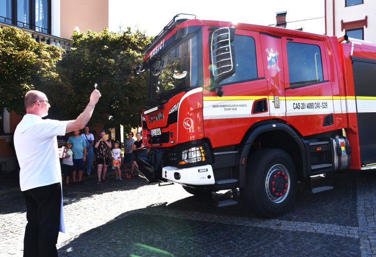 Zařazení nové cisterny SDH Český Dub