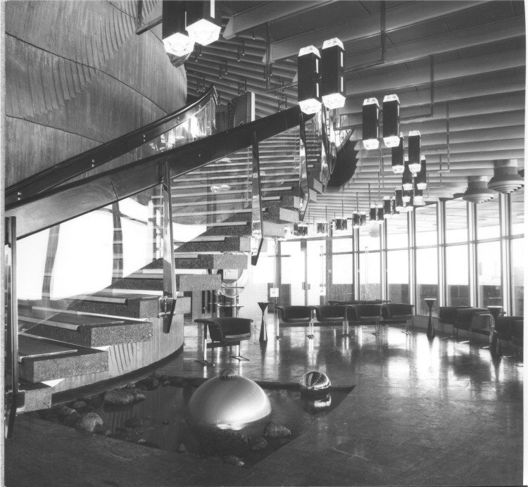 Hotel a vysílač Ještěd slaví 50 let od otevření