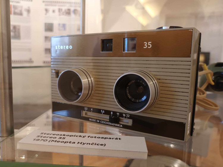 FOTOGALERIE: Devadesát let Meopty v přerovském muzeu