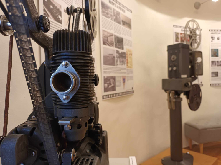 FOTOGALERIE: Devadesát let Meopty v přerovském muzeu