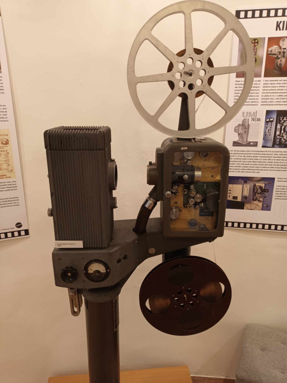 FOTOGALERIE: Devadesát let Meopty v přerovském muzeu