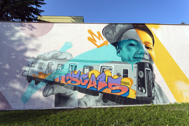 FOTOGALERIE: Street Art Festival oživil kotelny i hřiště na olomouckém sídlišti