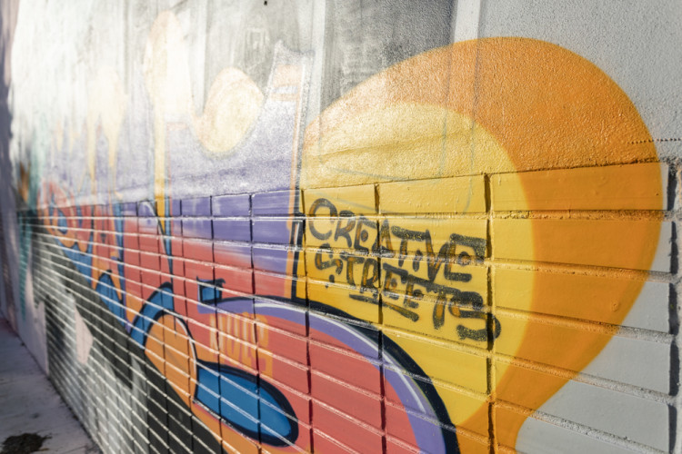 FOTOGALERIE: Street Art Festival oživil kotelny i hřiště na olomouckém sídlišti