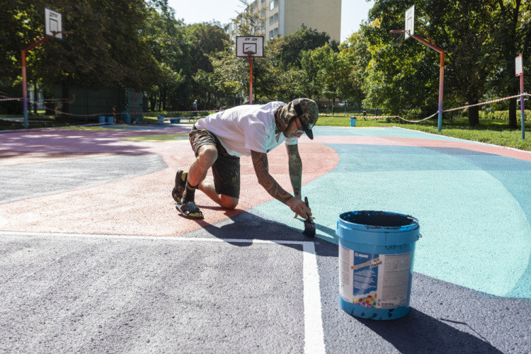 FOTOGALERIE: Street Art Festival oživil kotelny i hřiště na olomouckém sídlišti