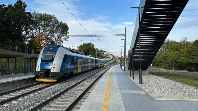 FOTOGALERIE: Nová železniční zastávka Plzeň- Slovany