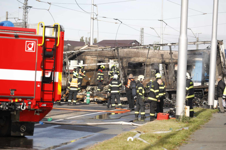 FOTOGALERIE: Srážka kamionu a osobní vlaku v Olomouci