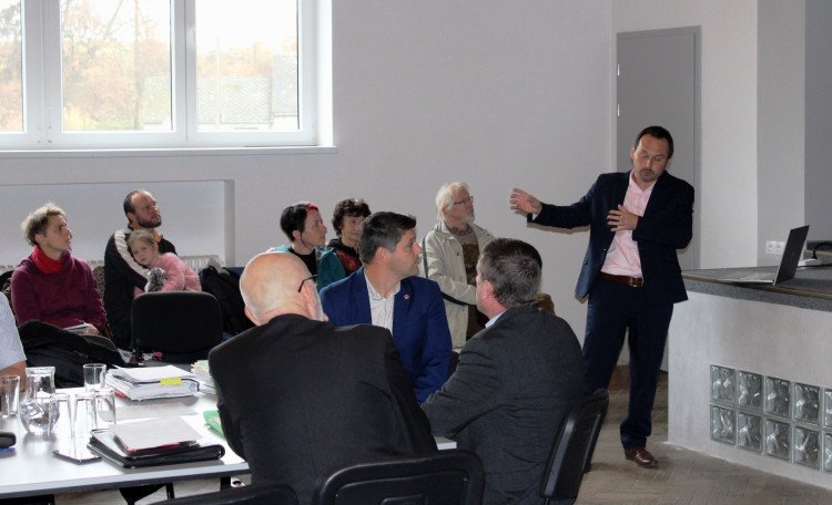 Veřejné projednání ohledně stanovení průzkumného území pro zvláštní zásahy do zemské kůry na lokalitě Hrádek