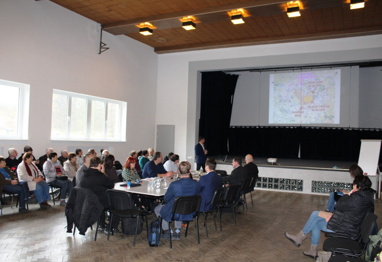 Veřejné projednání ohledně stanovení průzkumného území pro zvláštní zásahy do zemské kůry na lokalitě Hrádek