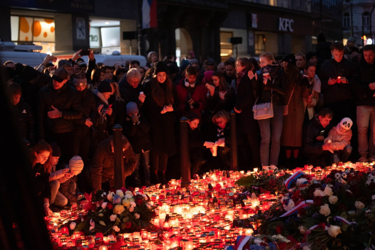 FOTOGALERIE: Podívejte se na atmosféru na oslavách na Národní