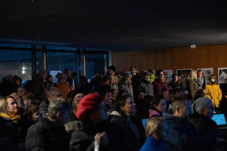 FOTOGALERIE: Podívejte se na atmosféru na oslavách na Národní