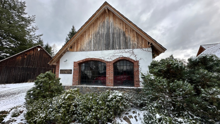 Zimní výlet na brdskou osmistovku Nad Maráskem