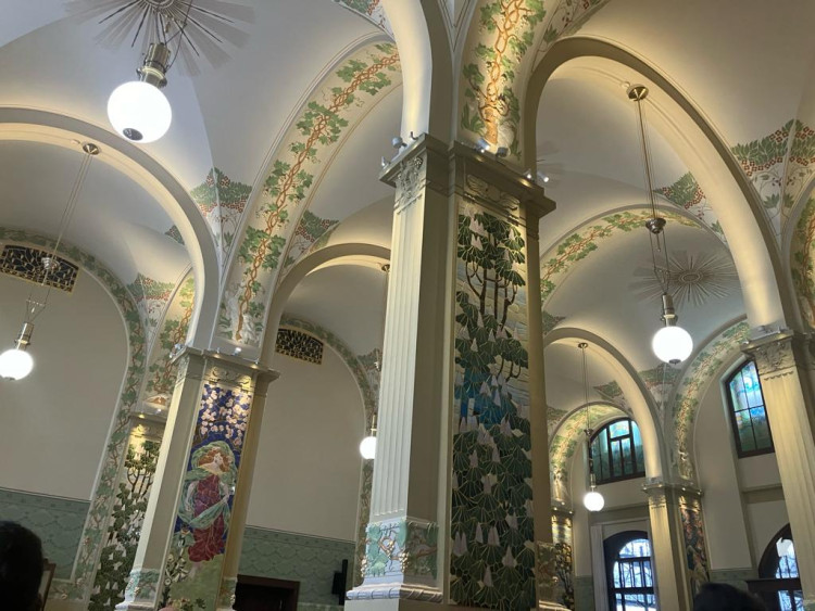 FOTOGALERIE: Nově otevřená zrekonstruovaná Fantova budova na hlavním nádraží