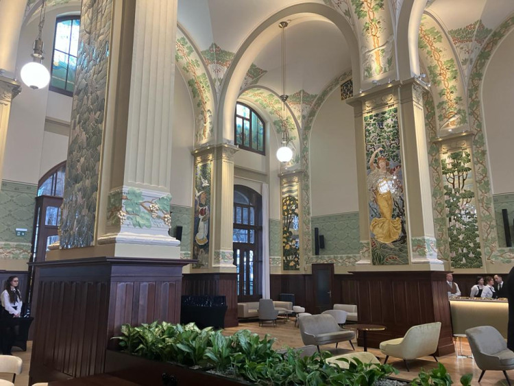 FOTOGALERIE: Nově otevřená zrekonstruovaná Fantova budova na hlavním nádraží