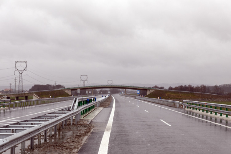 FOTOGALERIE: Obchvat Bludova za dva a půl miliardy korun je připraven pro motoristy