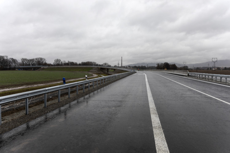 FOTOGALERIE: Obchvat Bludova za dva a půl miliardy korun je připraven pro motoristy