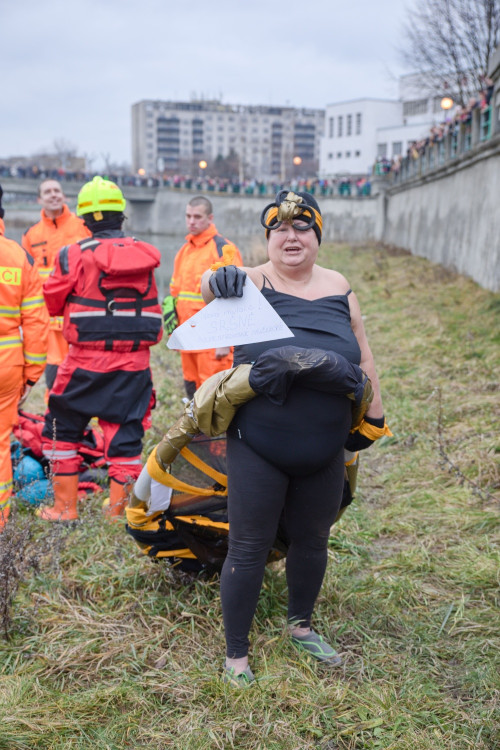 FOTOGALERIE: Otužilce v Přerově sledovaly tisíce lidí