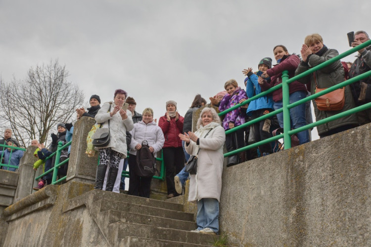 FOTOGALERIE: Otužilce v Přerově sledovaly tisíce lidí