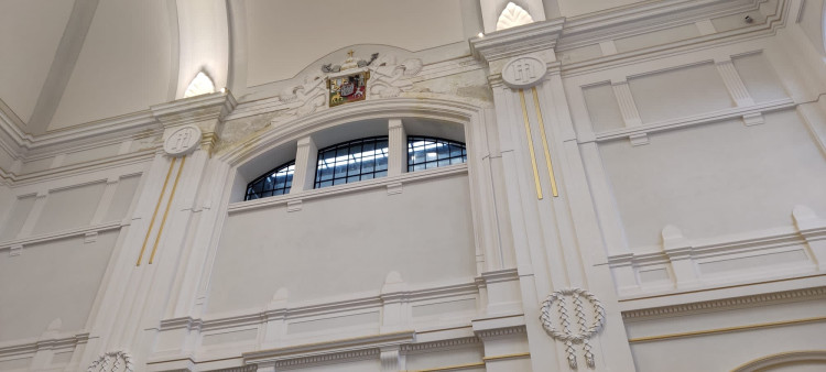 FOTOGALERIE: Rekonstrukce nádražní budovy je u konce