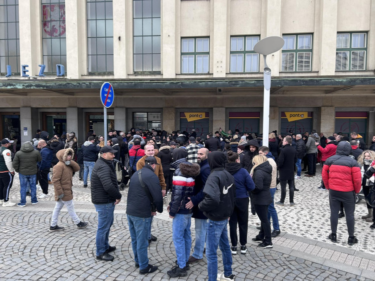 GALERIE: Pietní akt za zavražděného čtrnáctiletého chlapce