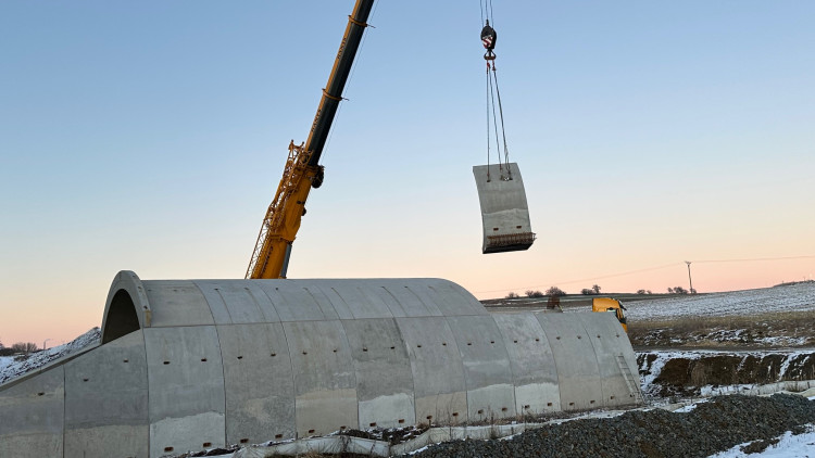 FOTOGALERIE: Bourání vadného mostu na stavbě obchvatu Klatov