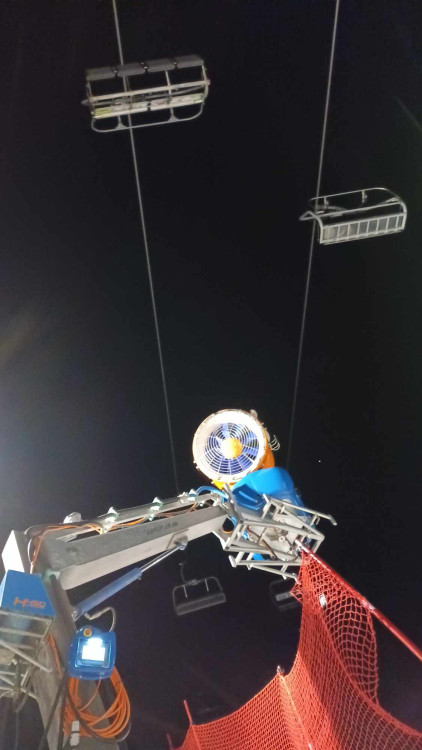 FOTOGALERIE: Večerní lyžování v Hrubé Vodě nabídlo prázdné sjezdovky