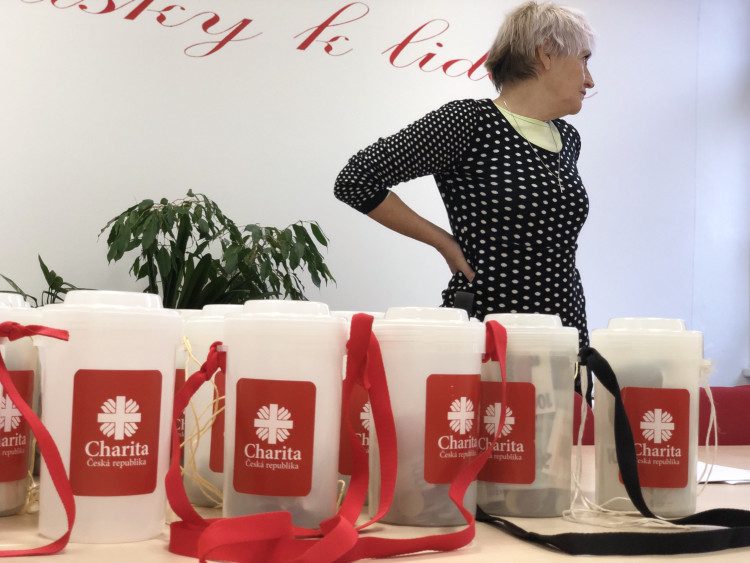 Sčítání výtěžku Tříkrálové sbírky 2024