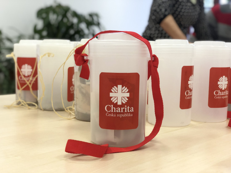 Sčítání výtěžku Tříkrálové sbírky 2024