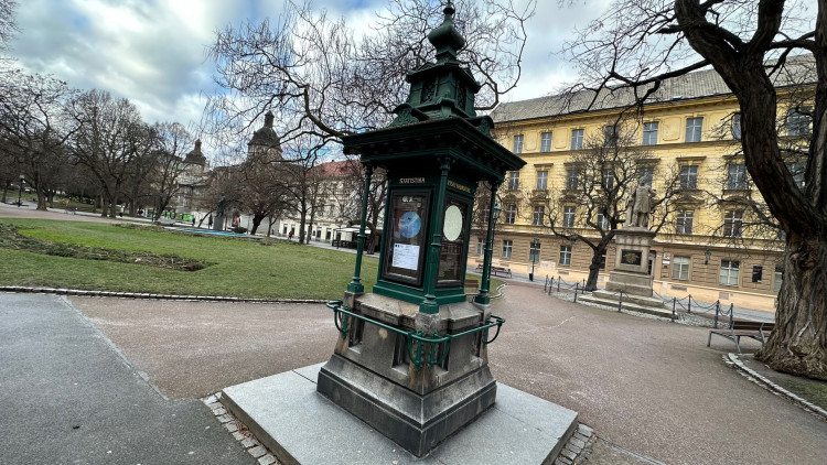 FOTOGALERIE: Meteokiosek v Kopeckého sadech