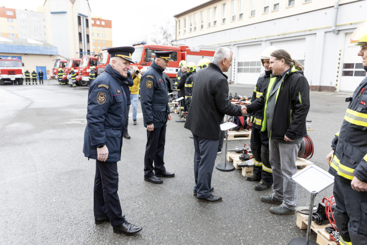 FOTOGALERIE: Hasiči z Olomouckého kraje získali lepší zázemí i techniku