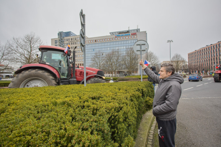 FOTOGALERIE: Do Olomouce vyrazily na protestní jízdu konvoje zemědělské techniky