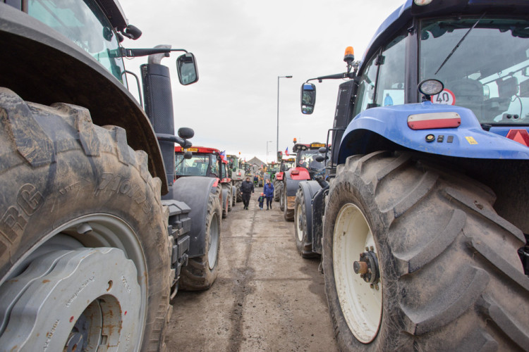 FOTOGALERIE: Do Olomouce vyrazily na protestní jízdu konvoje zemědělské techniky